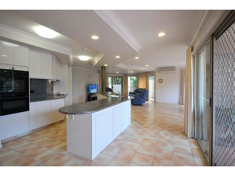 38 Beauty Point Drive, Robina QLD 4226