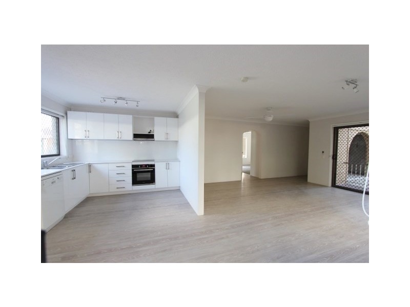 2/38 Ocean Street, Mermaid Beach QLD 4218