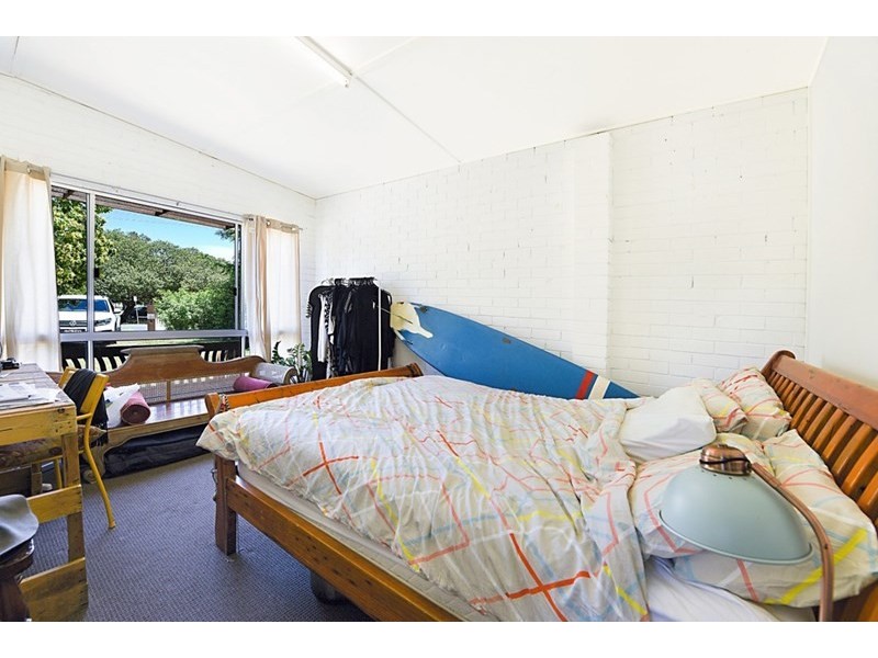 2/947 Gold Coast Highway, Palm Beach QLD 4221