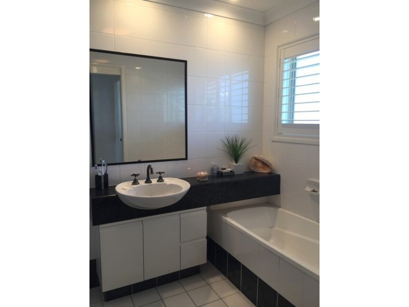 5/31 Peerless Avenue, Mermaid Beach QLD 4218