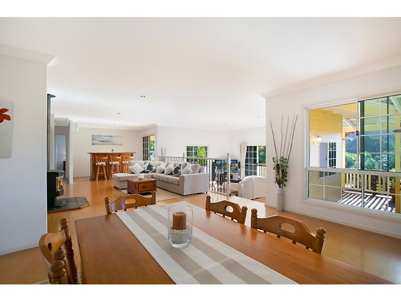 18 Dungogie Drive, Tallebudgera QLD 4228