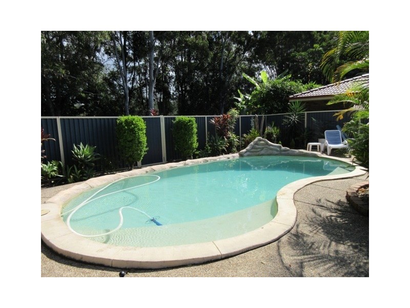 49 Mitchell Avenue, Currumbin QLD 4223