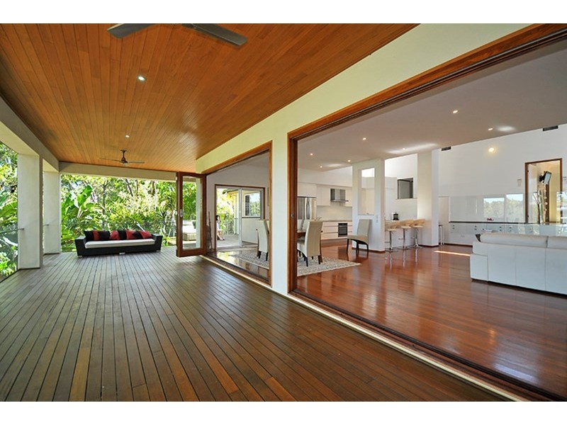 19 Grenaside Court, Robina QLD 4226