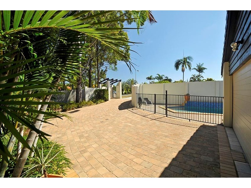 19 Grenaside Court, Robina QLD 4226
