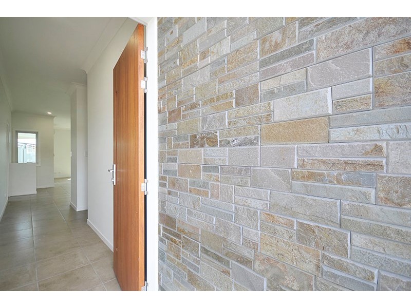 2 Apple Berry Avenue, Coomera QLD 4209