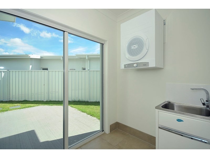 2 Apple Berry Avenue, Coomera QLD 4209