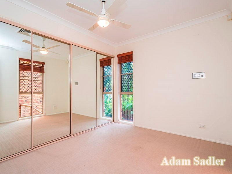 87 Glen Eagles Drive, Robina QLD 4226