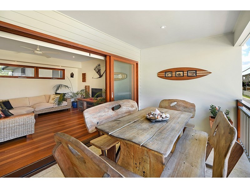 2/52 Jefferson Lane, Palm Beach QLD 4221