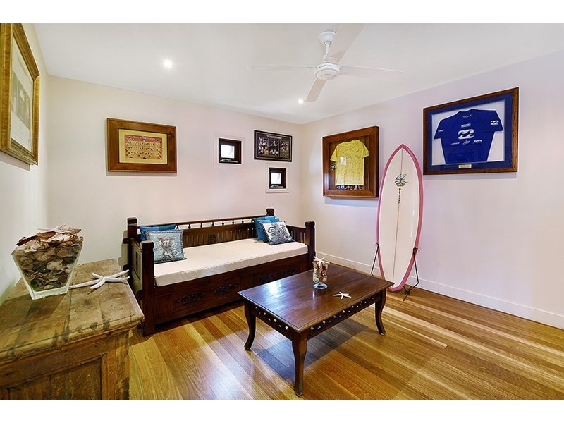 2/52 Jefferson Lane, Palm Beach QLD 4221