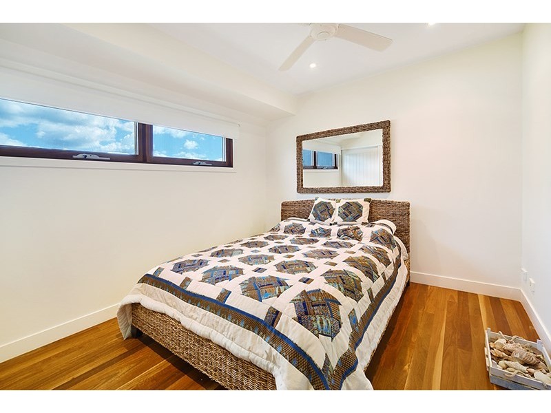 2/52 Jefferson Lane, Palm Beach QLD 4221