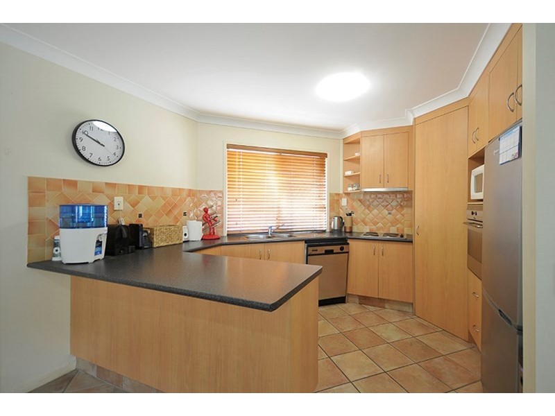 2/2028 Gold Coast Highway, Miami QLD 4220