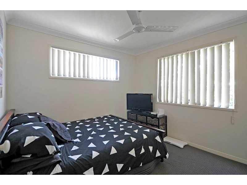 2/2028 Gold Coast Highway, Miami QLD 4220