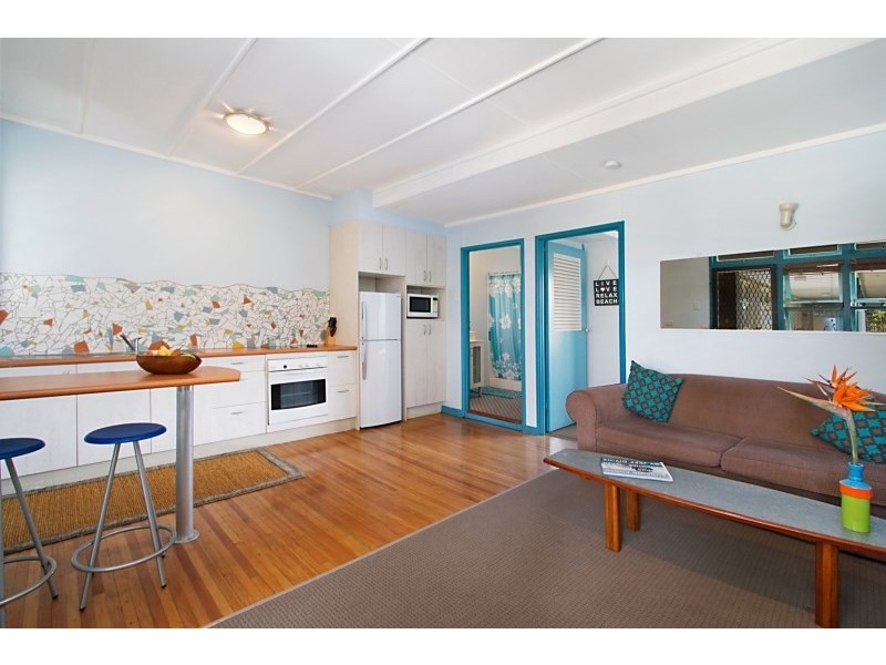 16 ‘Bamboo Court’, 16 The Esplanade, Burleigh Heads QLD 4220