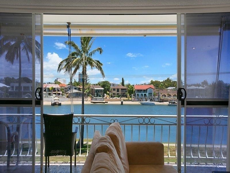 12/11 Watson Esplanade, Surfers Paradise QLD 4217