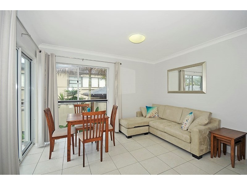 7/107 Hedges Avenue, Mermaid Beach QLD 4218