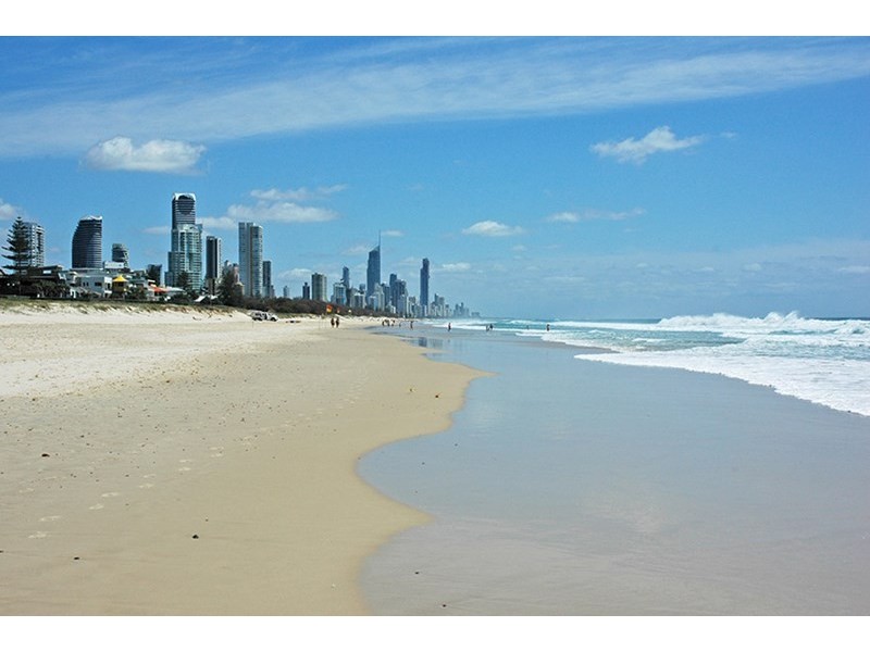 7/107 Hedges Avenue, Mermaid Beach QLD 4218