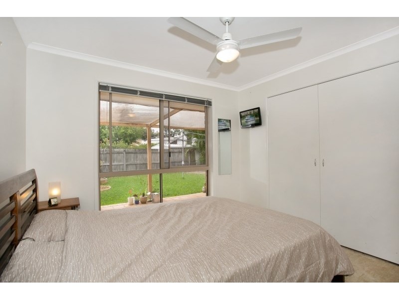 4 Gladful Court, Varsity Lakes QLD 4227