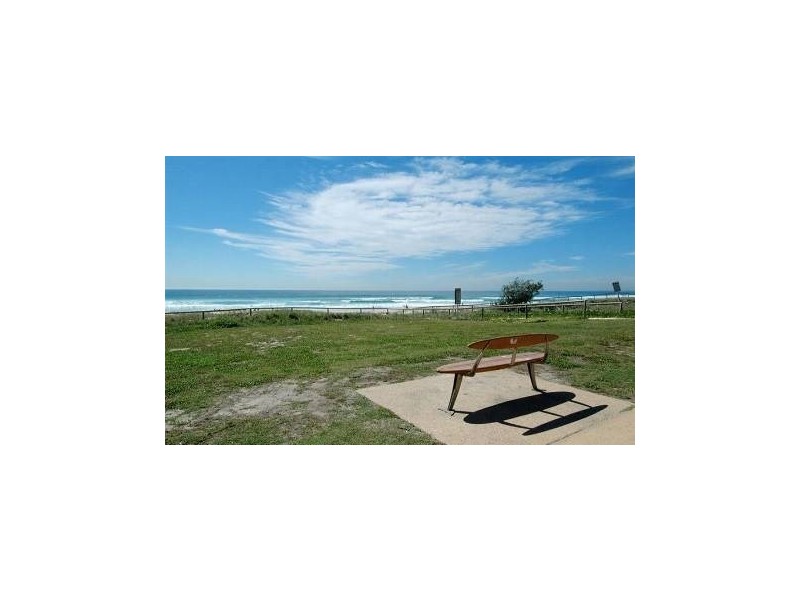 2/39 Seashell Avenue, Mermaid Beach QLD 4218