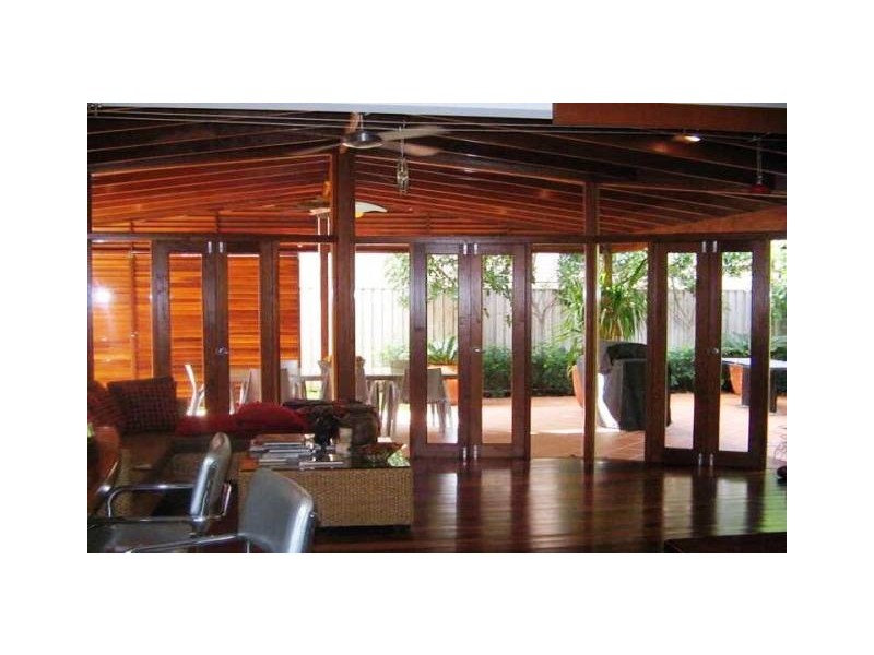 21 Arthur Street, Mermaid Beach QLD 4218