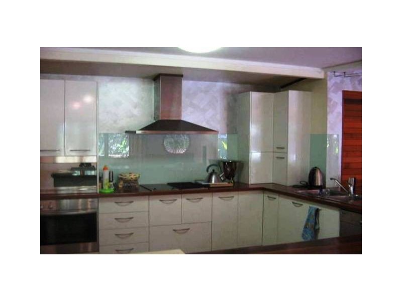 21 Arthur Street, Mermaid Beach QLD 4218