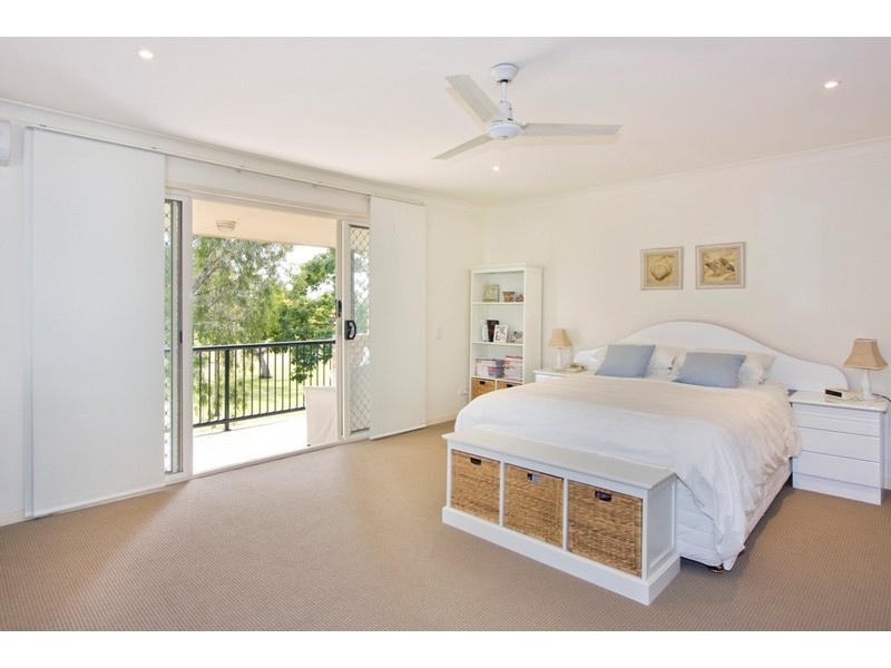 2/14 Nobby Parade, Miami QLD 4220