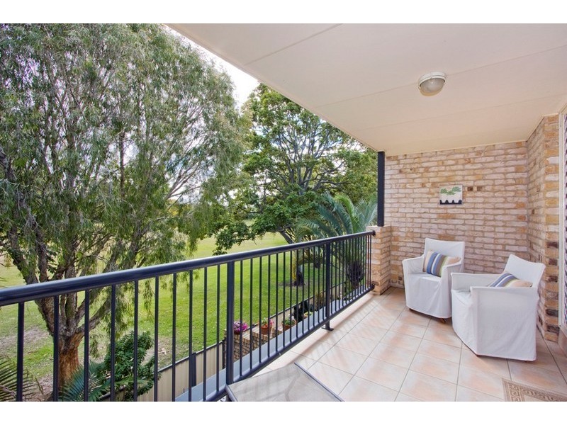 2/14 Nobby Parade, Miami QLD 4220