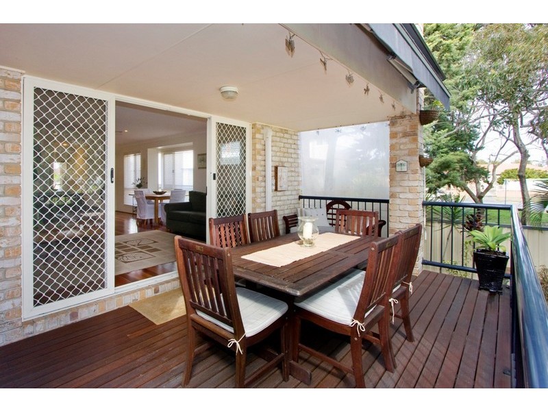 2/14 Nobby Parade, Miami QLD 4220