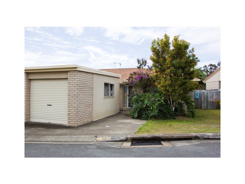 35 ‘Currawong Heights’, 5 Greenlands Drive, Varsity Lakes QLD 4227