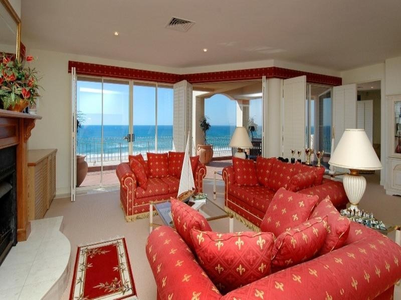 51 Hedges Avenue, Mermaid Beach QLD 4218