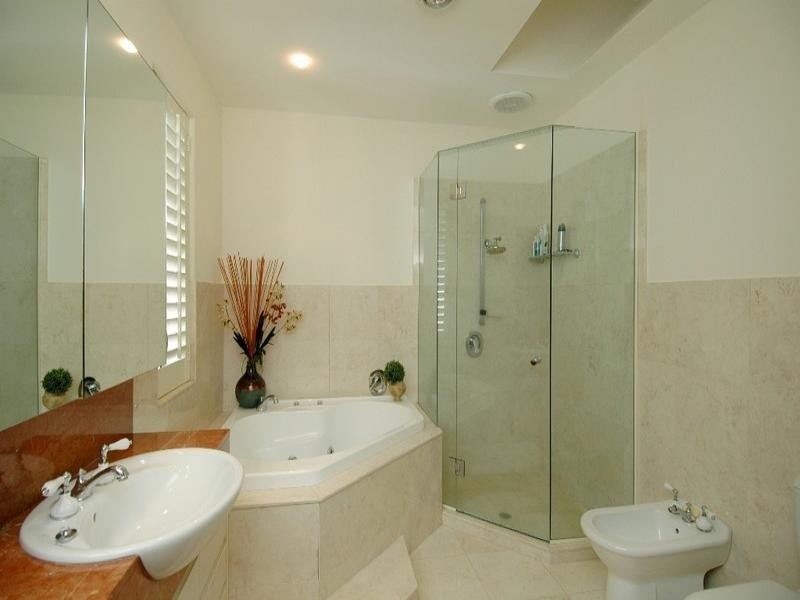 51 Hedges Avenue, Mermaid Beach QLD 4218