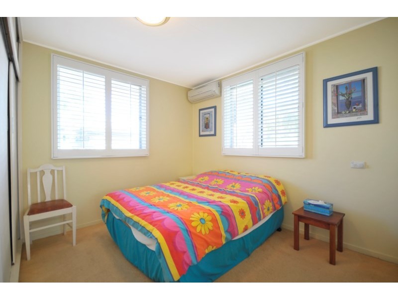 32 Francis Street, Mermaid Beach QLD 4218