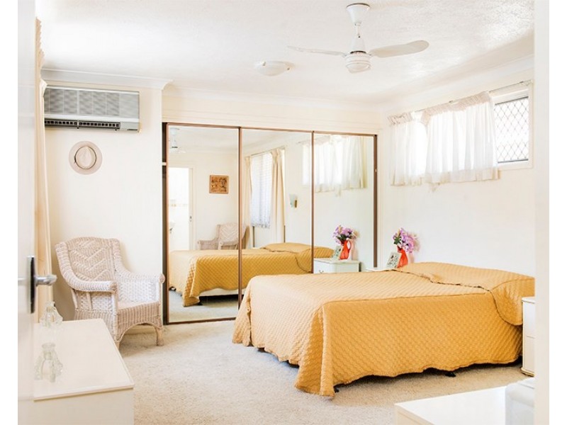 85 Vatakoula Parade, Mermaid Waters QLD 4218