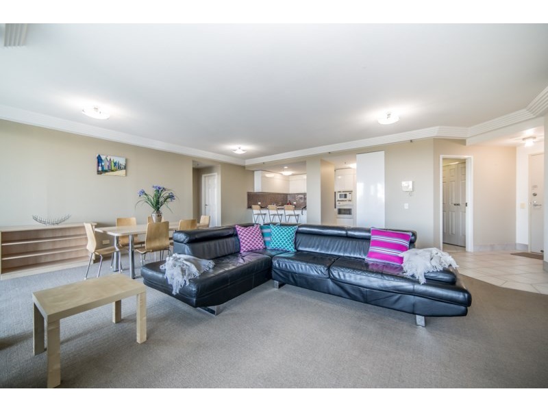 16/177 Old Burleigh Road, Broadbeach QLD 4218