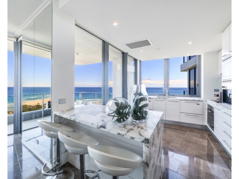 34/173 Old Burleigh Road, Broadbeach QLD 4218