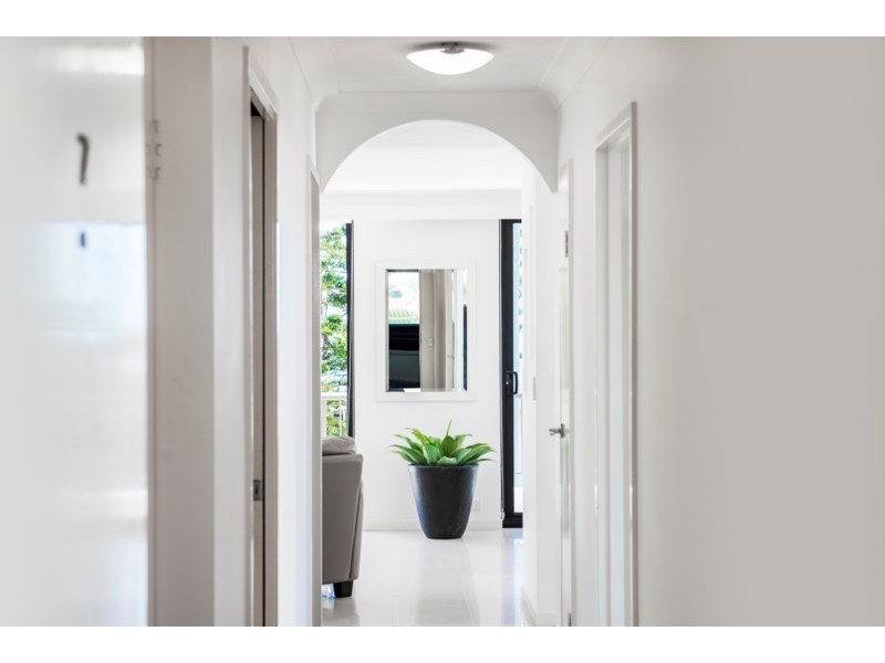 7/3576 Main Beach Parade, Main Beach QLD 4217