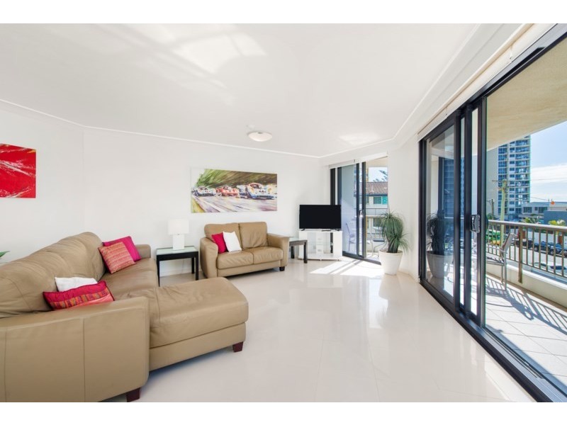 7/3576 Main Beach Parade, Main Beach QLD 4217