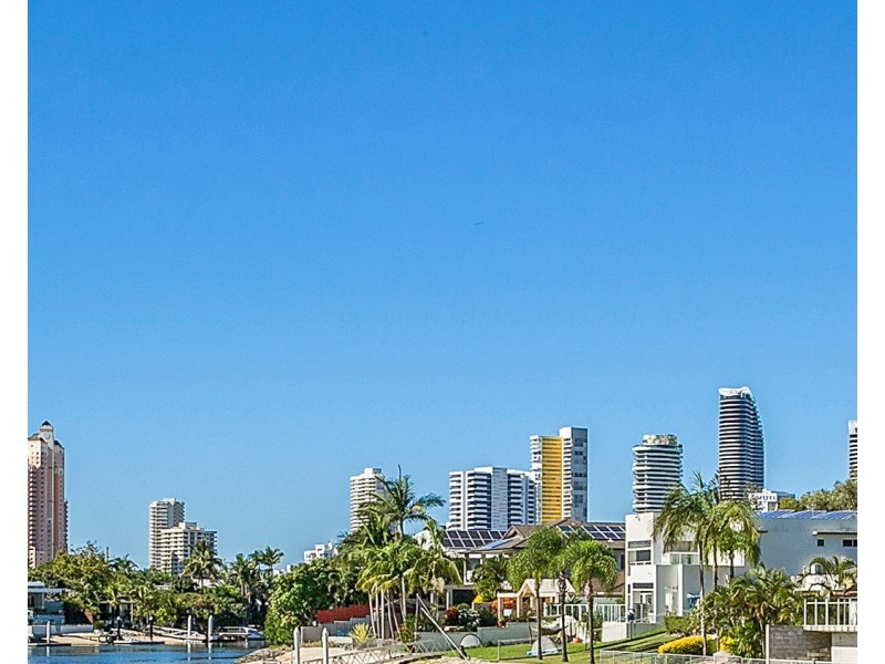 42 Rio Vista Boulevard, Broadbeach Waters QLD 4218