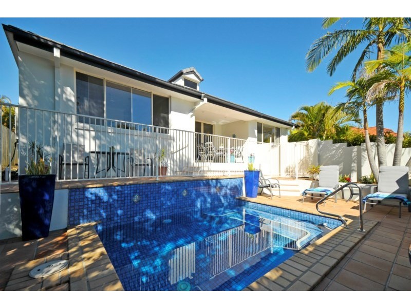 20 Pine Valley Drive, Robina QLD 4226