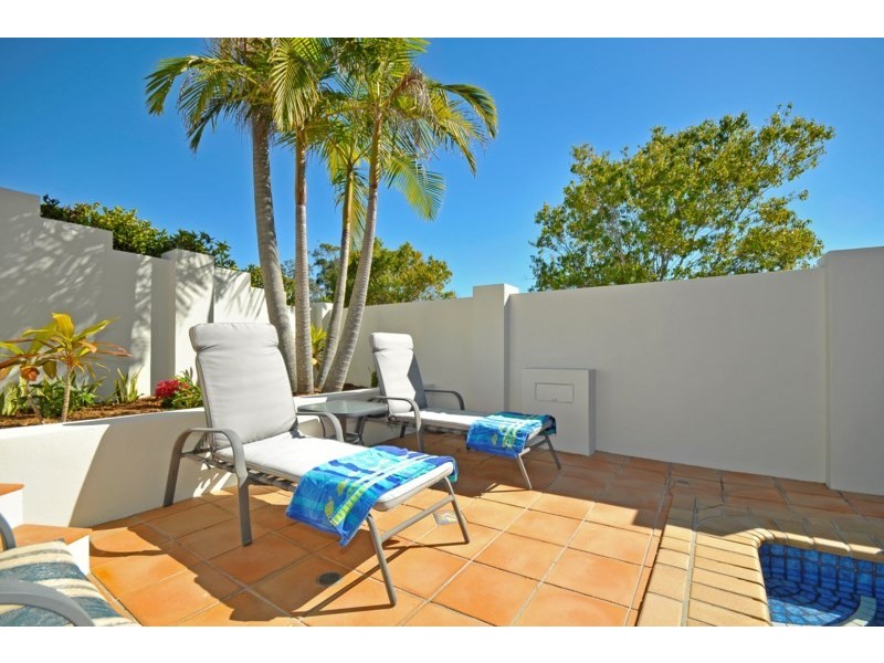 20 Pine Valley Drive, Robina QLD 4226