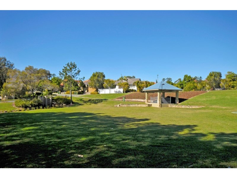 20 Pine Valley Drive, Robina QLD 4226