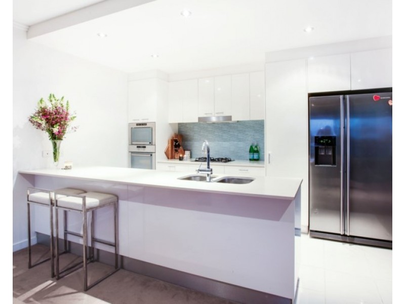 5/33 T E Peters Drive, Broadbeach Waters QLD 4218