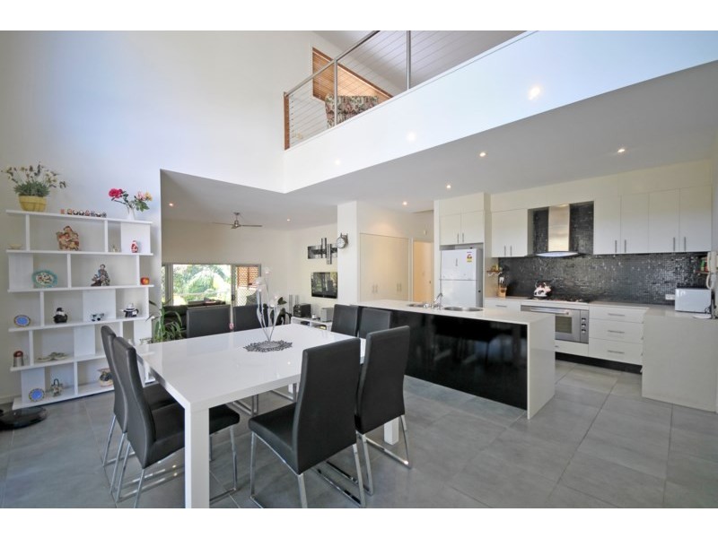 25 Corvus Way, Robina QLD 4226