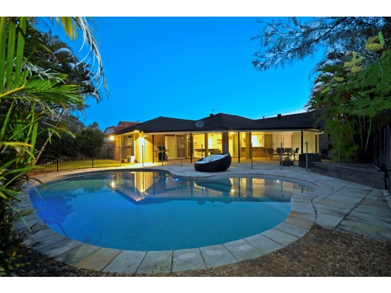 14 Brighton Crescent, Robina QLD 4226