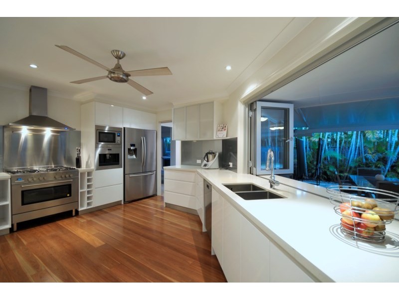 14 Brighton Crescent, Robina QLD 4226