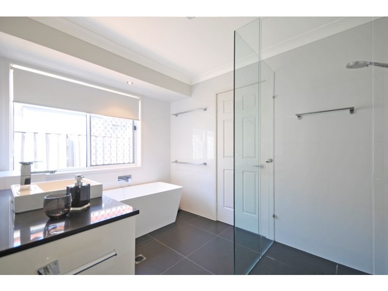 14 Brighton Crescent, Robina QLD 4226