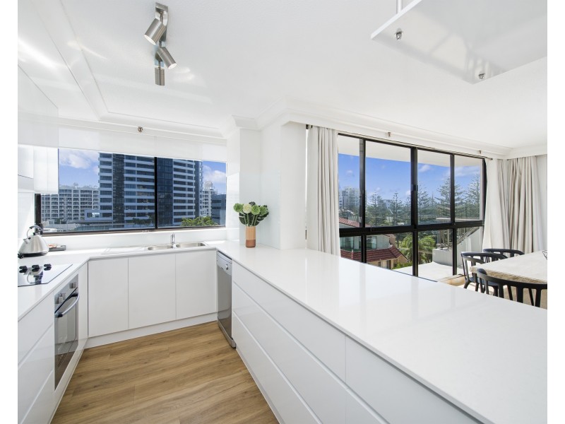5D/1 ‘Beach Haven’ Albert Avenue, Broadbeach QLD 4218