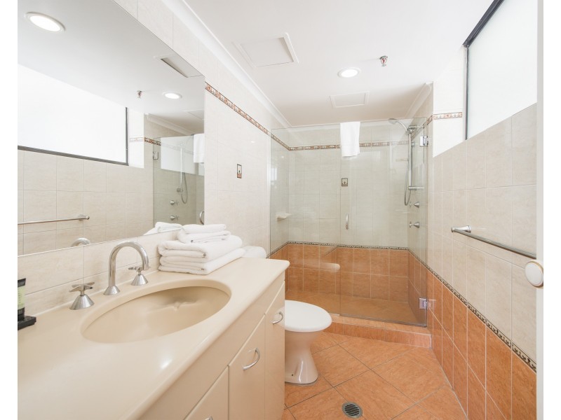 5D/1 ‘Beach Haven’ Albert Avenue, Broadbeach QLD 4218