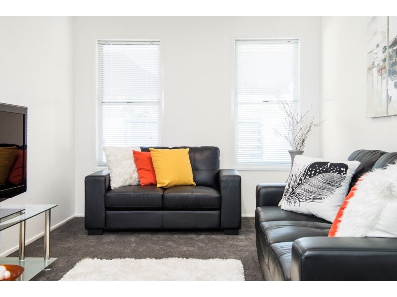 140 Sunshine Boulevard, Mermaid Waters QLD 4218