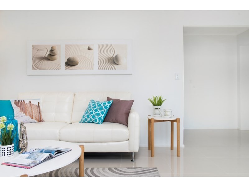 140 Sunshine Boulevard, Mermaid Waters QLD 4218