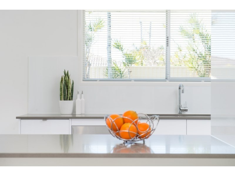 140 Sunshine Boulevard, Mermaid Waters QLD 4218